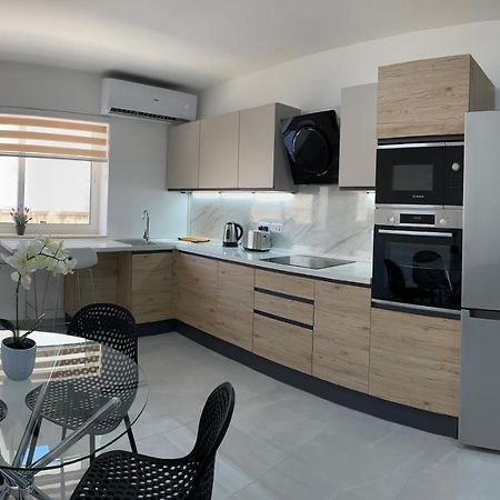 Seaside Apartment In Gzira Экстерьер фото